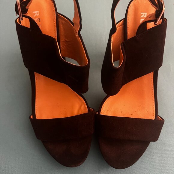 Report heels black size 8.5 used - Picture 2 of 10